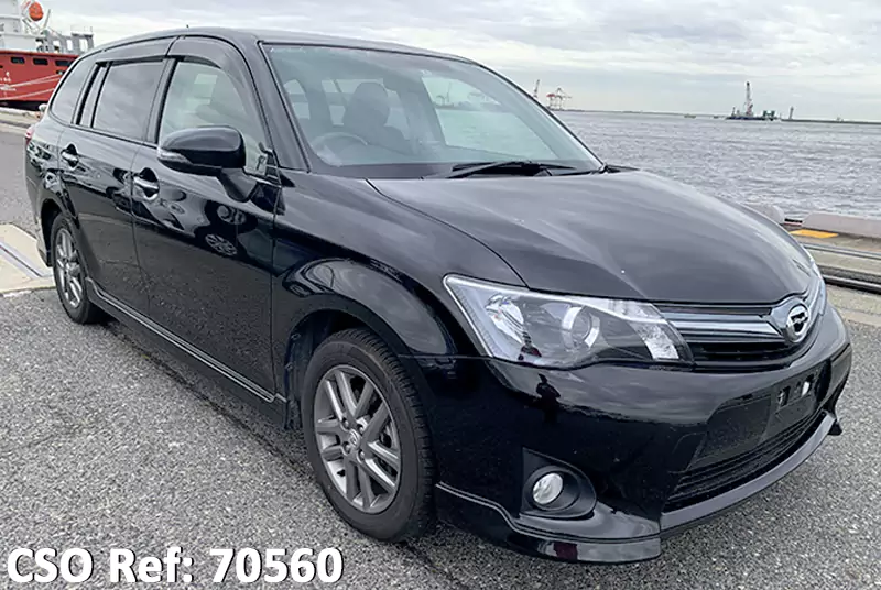 Toyota / Corolla Fielder 2015